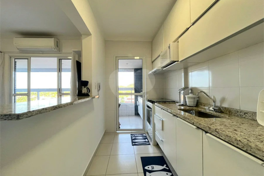 Apartamento à venda com 2 quartos, sendo 1 suíte,  em Indaiá, Bertioga, SP