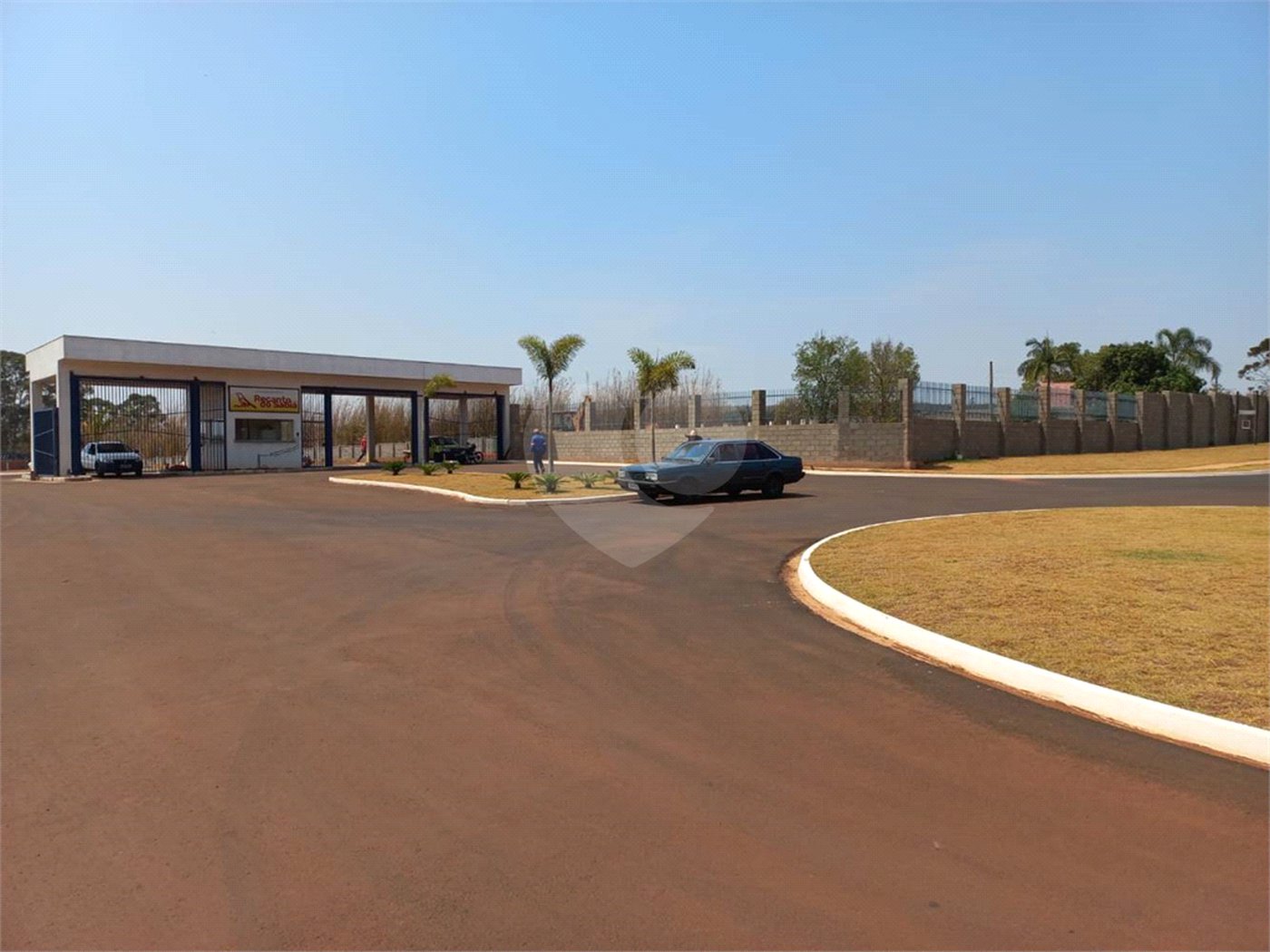 Terreno para venda, dispondo de 251,00 m² .
