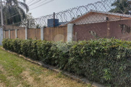 Indaiatuba- Recreio Internacional Viracopos - Terreno com 1000 ms - construido 200 ms - Sobrado com 3 dorms, 1 suite, Ar condicionado nos quartos e sala, cozinha com armários, cooktop, ampla varanda - Quiosque com churrasqueira e piscina , playground, garagem, deposito - R$ 1.500.000,00 - não ace