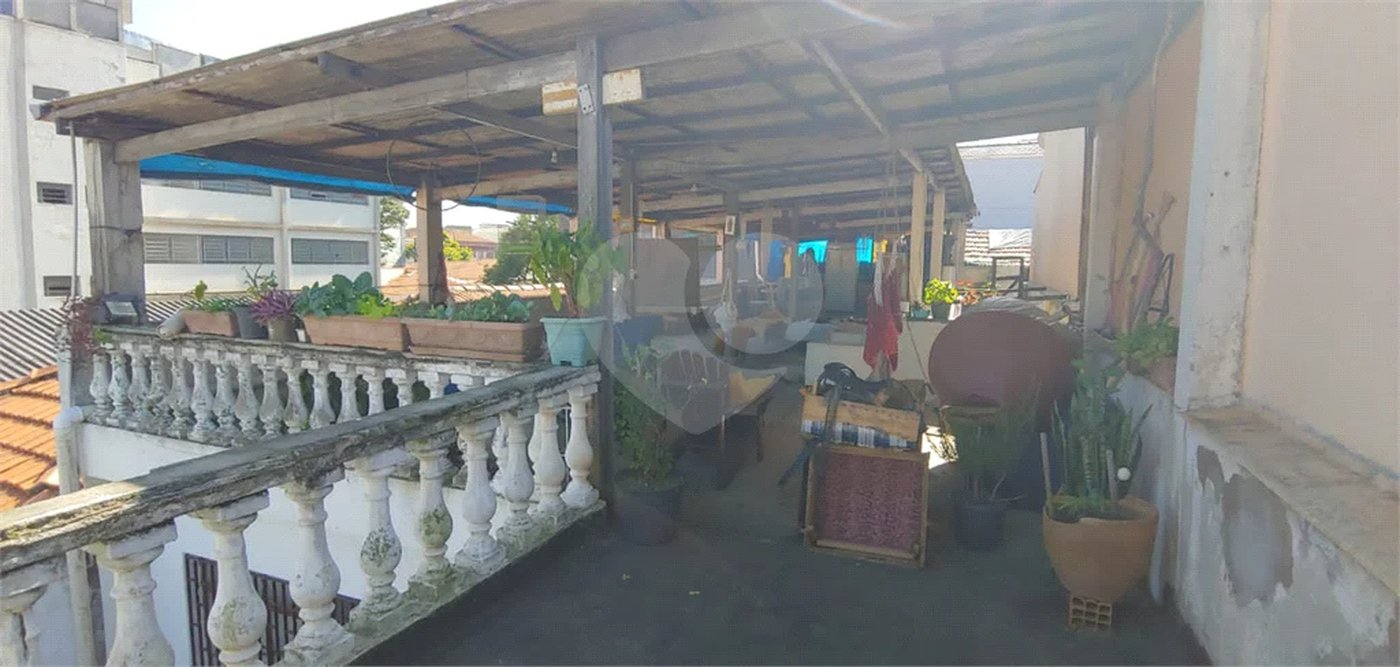 Casa com 156 m², 2 quartos, garagem para 3 carros, à venda no bairro Cerâmica em São Caetano do Sul