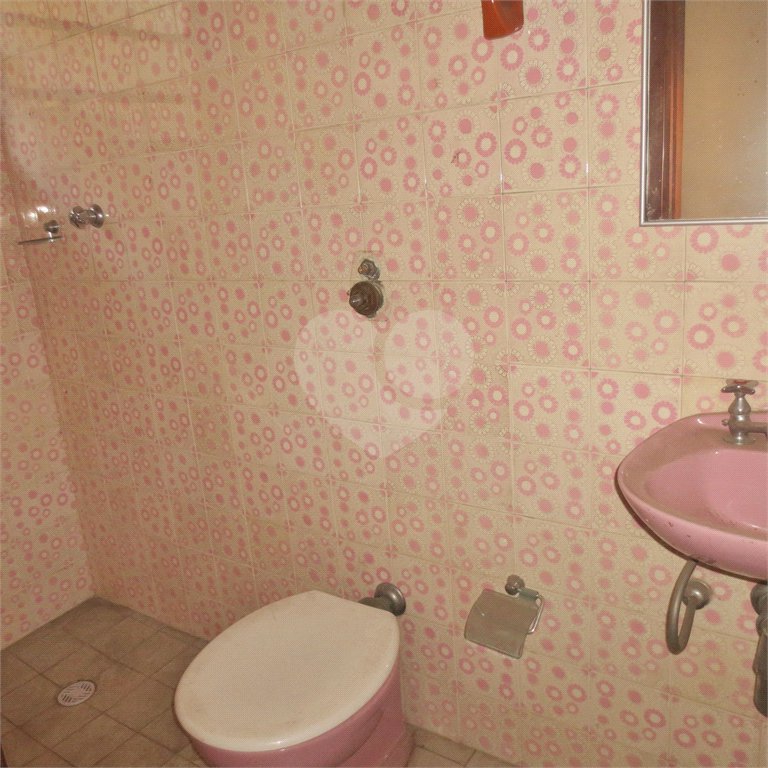 Sobrado Conservado na Saúde- 230m2 - 3 Quartos/1 Suíte/2 Vagas