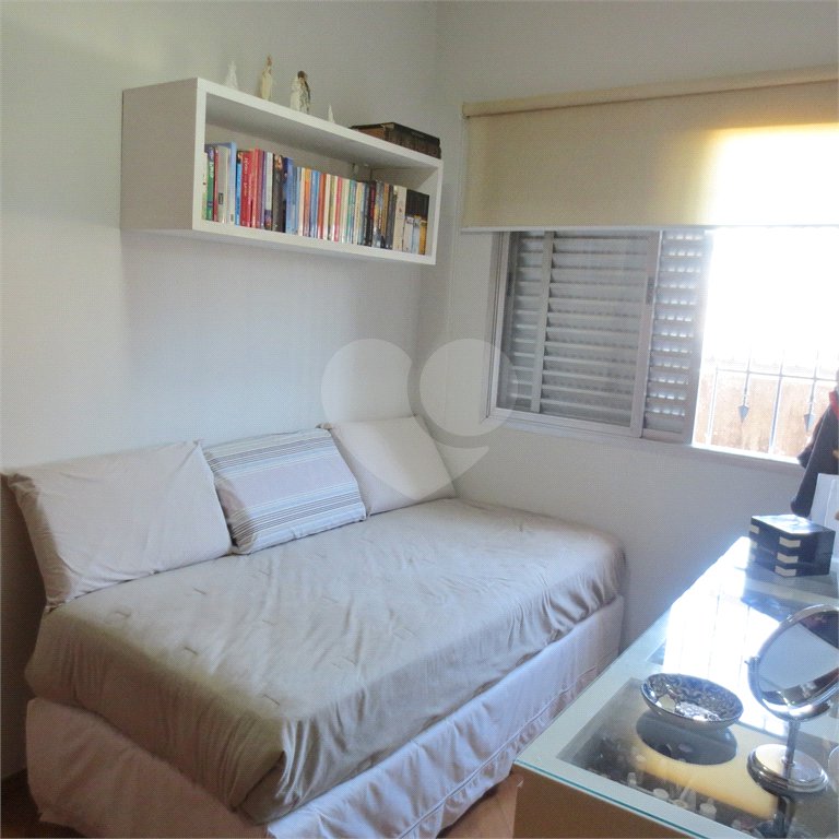 Casa térrea à venda na Saúde c/ 170m2 de construção - 3 Quartos/1 Suíte/4 Vagas na garagem