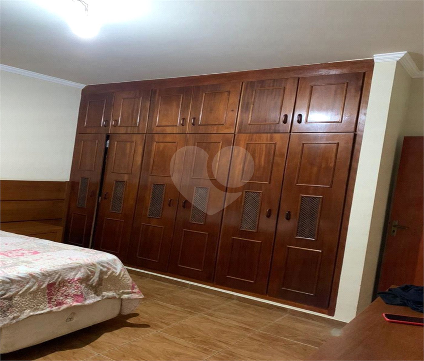 Casa à venda com 4 quartos, sendo 1 suíte, em Jardim Cruzeiro do Sul, São Carlos, SP