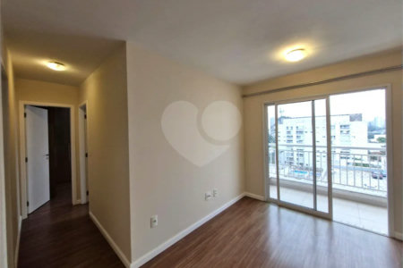 Apartamento a venda com 2 quartos no Jardim Marajoara