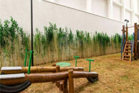Apto com varanda gourmet no Belém Brás