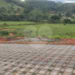 Terrenos de 300 metros em condomínio fechado e prontos para construir na região de Atibaia