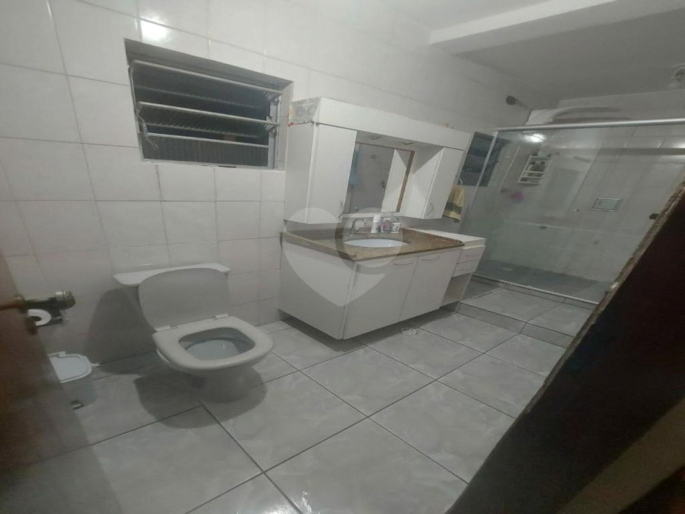 Sobrado 4 dormitórios na Vila Domitila
