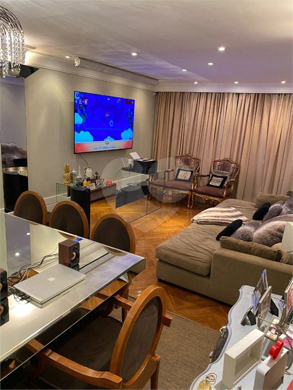 Apartamento de 3 quartos (2 suítes) à venda na Mooca