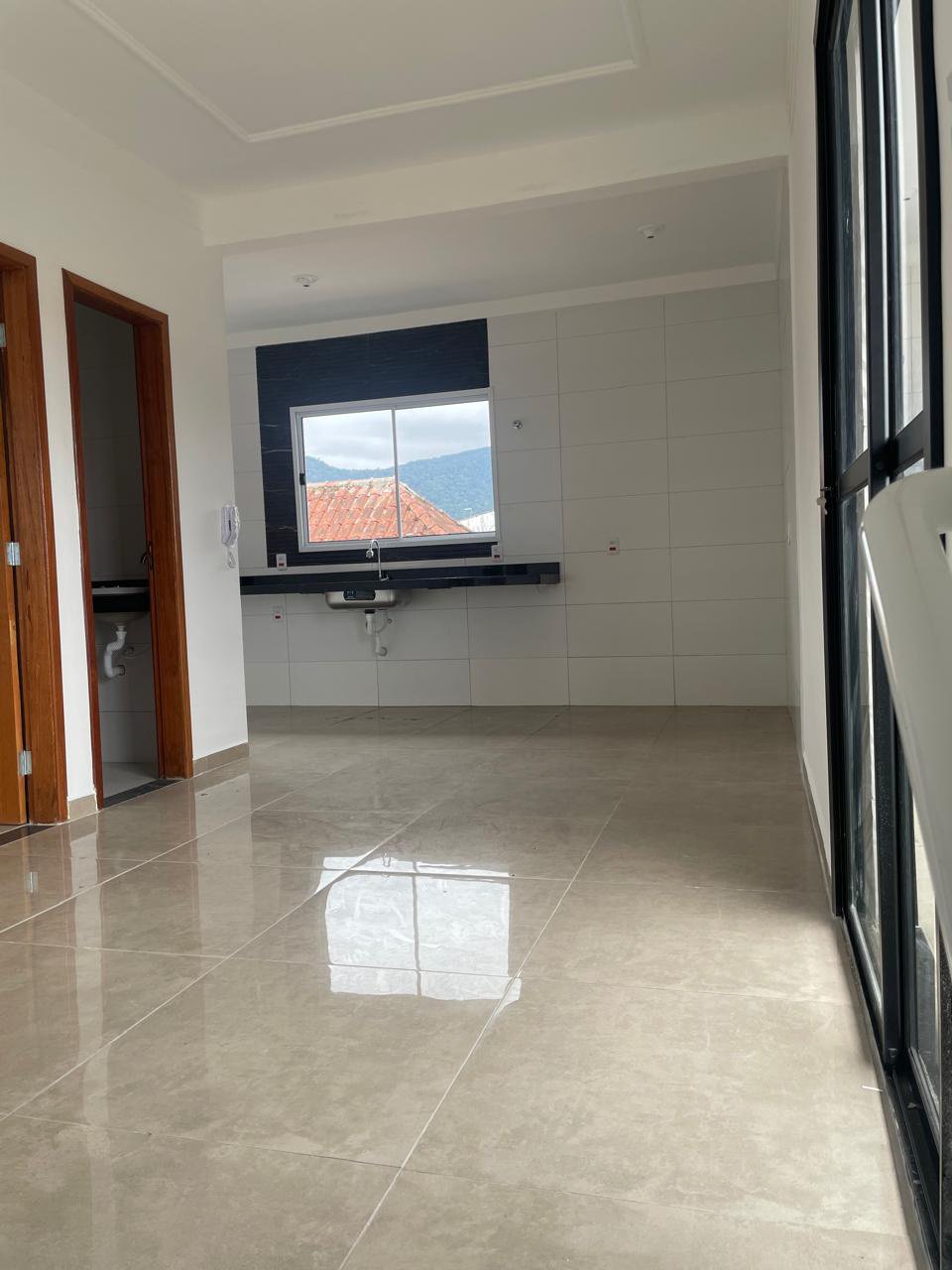 Sobrado à venda com 2 quartos, sendo 1 suíte, em Jardim Princesa, Praia Grande - SP