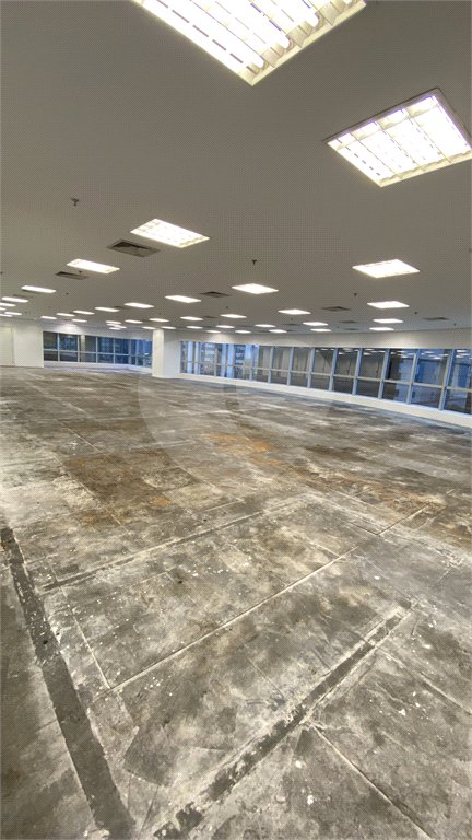 Sala comercial a 4 minutos estação Berrini