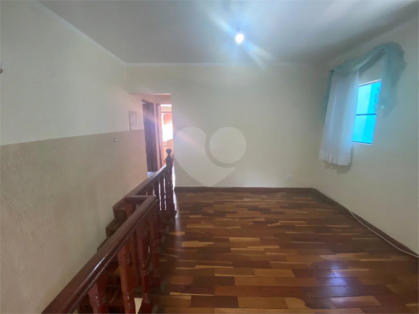 Sobrado com 3 quartos 1 suíte e 6 vagas de garagem no Jardim Guapira