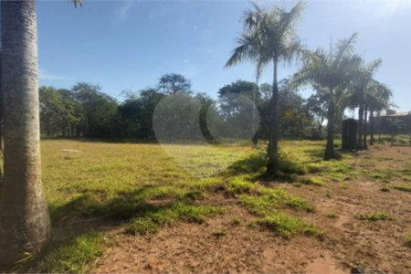 Sitio no Jardim Embaré