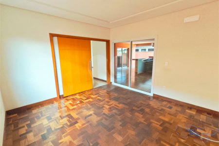 Exclusividade e Sofisticação no Swiss Park: O Sobrado Perfeito em São Carlos, com, 3 suites,2 salas, área Gourmet, persianas blackout automatizadas.