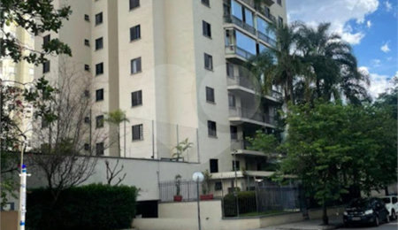 Apartamento à venda com 3 quartos, sendo 1 suíte,  em Vila Andrade, São Paulo, SP