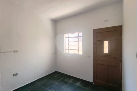 Casa para Locação no Jardim Pau Preto – Indaiatuba/SP - 3 dormitórios, quintal e garagem com portão manual
