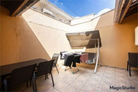 Casa com 260m², 3 dormitórios, 4 vagas, à venda em São Caetano do Sul.