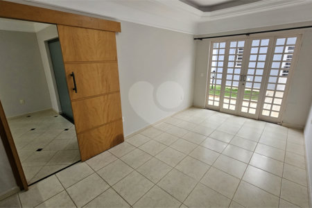 Casa Locação e Venda Condomínio Portal de Itaici 04 Dormitórios 02 suítes