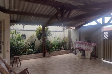 Casa térrea para venda.