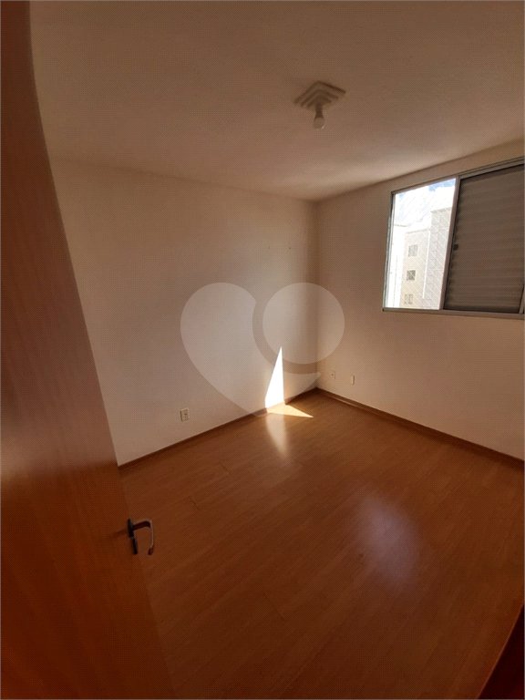 Apartamento no Condomínio Residencial Monte Everest