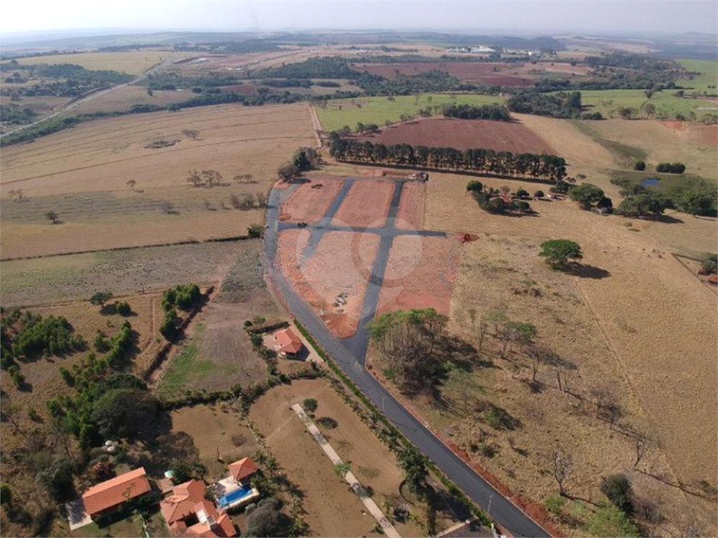 Lote para venda no Jardim dos Ipês no distrito de Água Vermelha/SP.