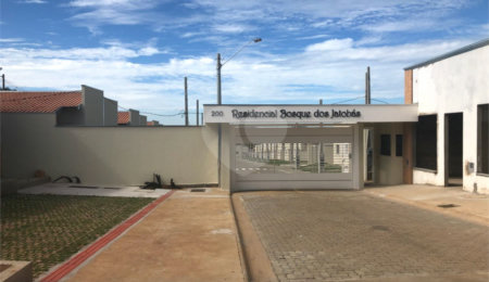 Casa à venda com 2 quartos no condomínio Bosque dos Jatobás, São Carlos - SP