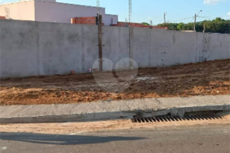 Terreno com 250,00 m² de área total, na Vila Carmem .