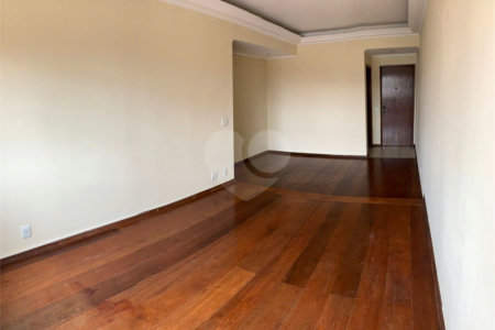 Apartamento à venda com 2 quartos, sendo 1 suíte,  em Jardim Aeroporto, São Paulo, SP