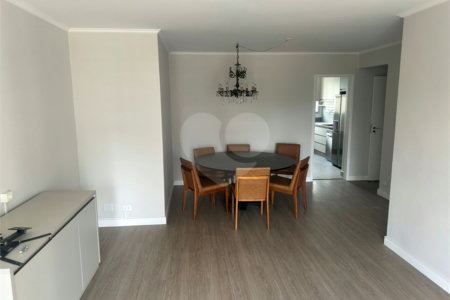 Apartamento à venda no Campo Belo- Para reforma