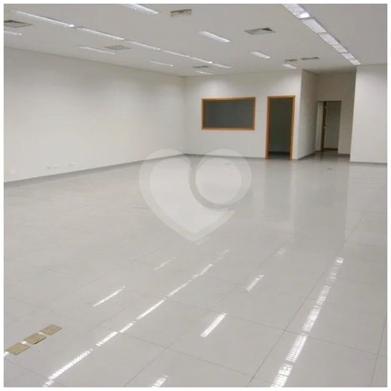 Loja com 280 m² para locação na Penha
