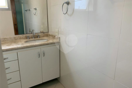 Apartamento à venda com 2 quartos, sendo 1 suíte,  em Jardim Aeroporto, São Paulo, SP
