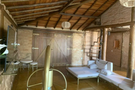 Casa mobiliada para locação no Condomínio Alpes de Vinhedo na cidade de Vinhedo - SP