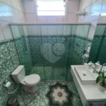 Casa Térrea com 3 dormitórios, sendo 1 suíte.