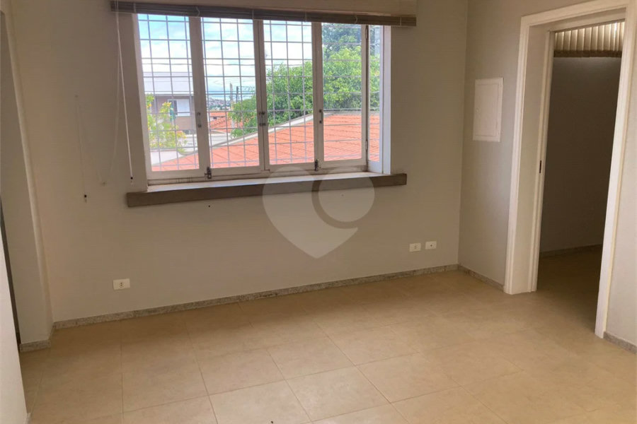 Belíssima casa no bairro Vila Rezende