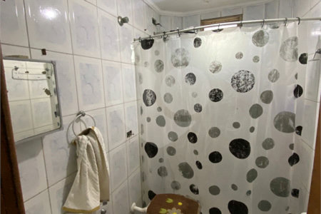 Casa Térrea com 2 dormitórios.