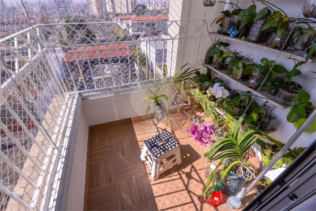 Oportunidade Apartamento mobiliado á venda na saude com 60m² com 2 dorm e 2 vaga. Aceita e estuda Permuta ( sujeito a avaliação).