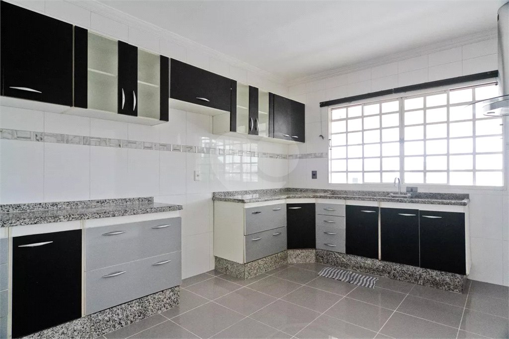 Casa para alugar com 211m², 3 quartos Sem Vaga -Vila Boaçava - São Paulo