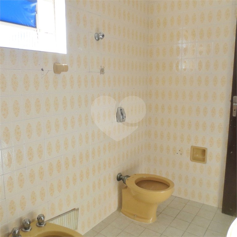 Sobrado Conservado na Saúde- 230m2 - 3 Quartos/1 Suíte/2 Vagas