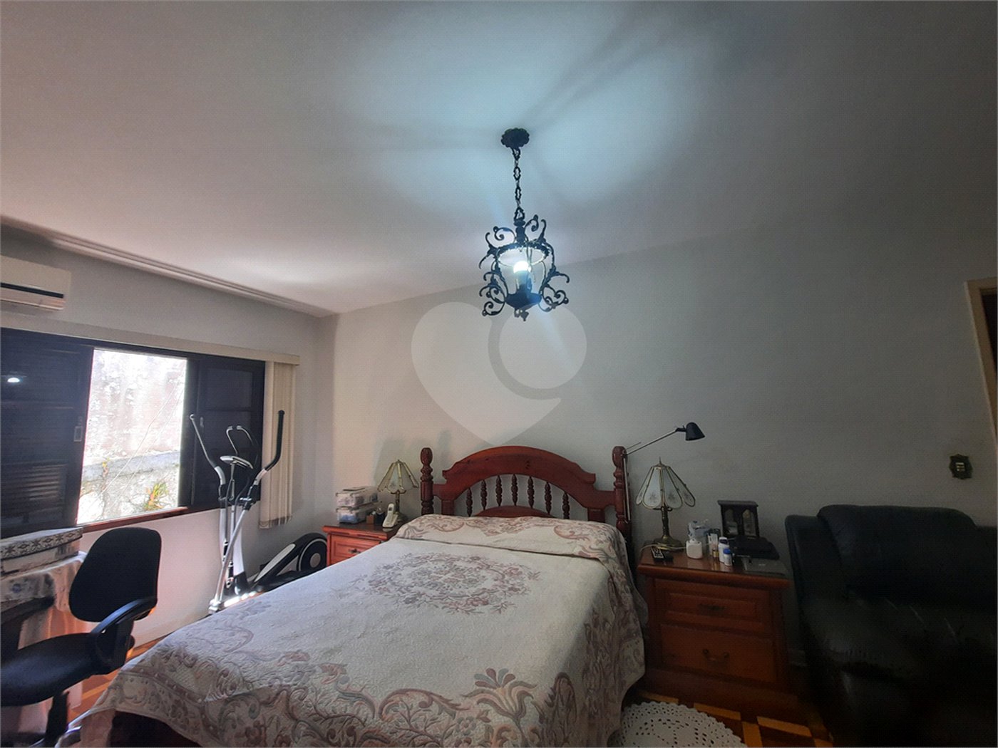 Casa com 4 quartos e 3 suítes com ótimo lazer no Jardim Marajoara