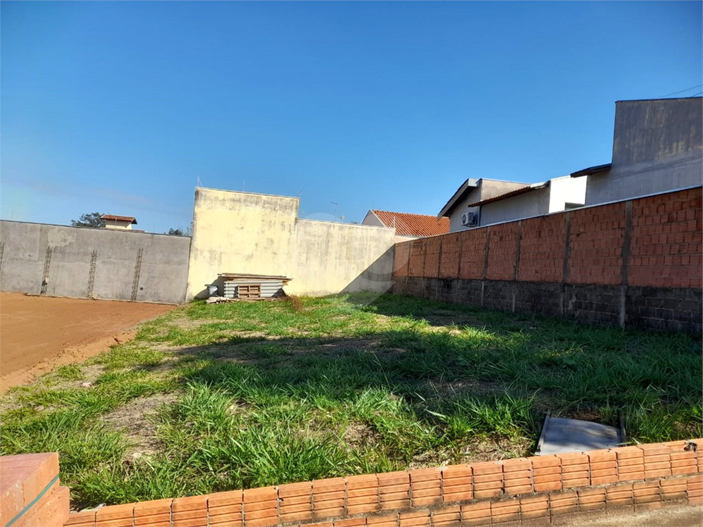 Terreno à Venda no Timburis – Excelente Localização!