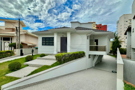 Casa a venda no Parque Faber Castell I