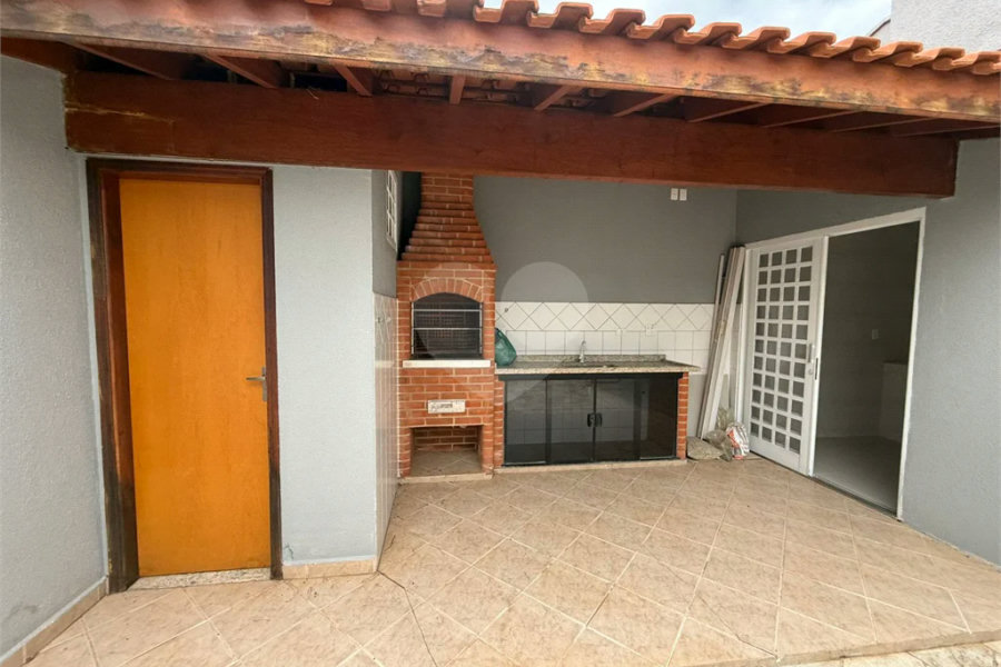 Casa à venda no Bairro Nova Piracicaba Casa à venda 3 dormitórios, 304m2 - Bairro Nova Piracicaba - Piracicaba, SP Casa à venda 3 dormitórios, 304m2 - Bairro Nova Piracicaba - Piracicaba, SP