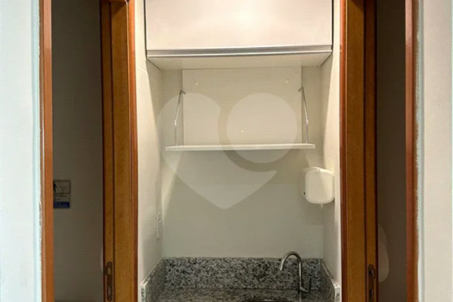 Sala à venda em Jardim Vazani, São Paulo, SP