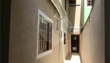 Casa à venda com 2 quartos, sendo 1 suíte, em Loteamento Residencial Vista Linda, São José dos Campos, SP