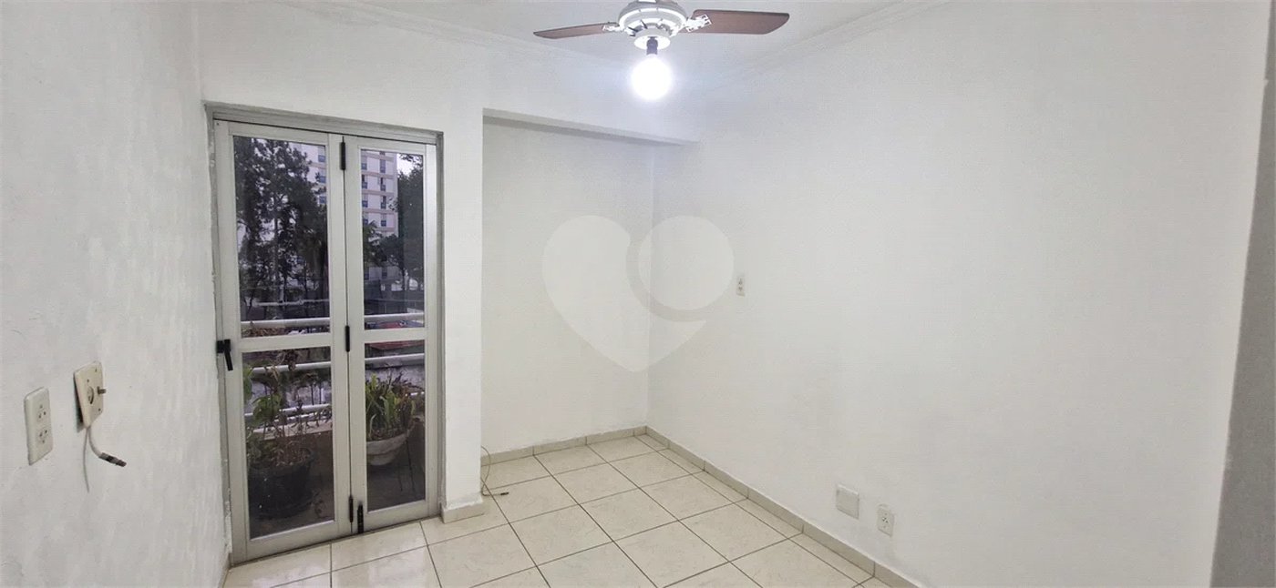 Apartamento à venda com 3 quartos, 75m² - Condomínio Portal dos Bandeirantes - Jardim Iris