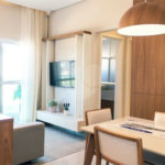 Indaiatuba - Edificio Vila Helvetia - R$ 470,000,00 - Apartamento novo, mobiliado, completo, muito bem conservado e planejado,Localizado no 5° andar, o imóvel oferece uma vista para o estacionamento e a área verde, além de receber sol durante todo o dia, proporcionando ambientes naturalmente ilum
