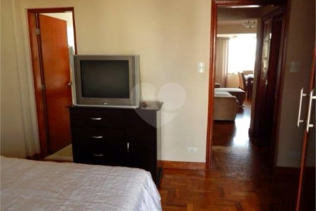 Apartamento à venda na Aclimação