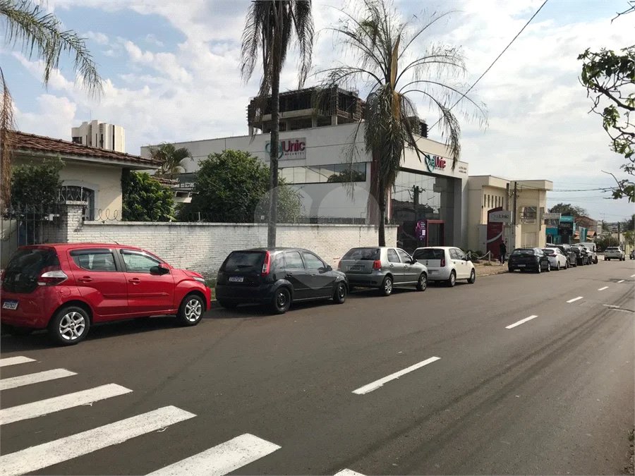 CASA À VENDA COLOCADA COM A SANTA CASA
