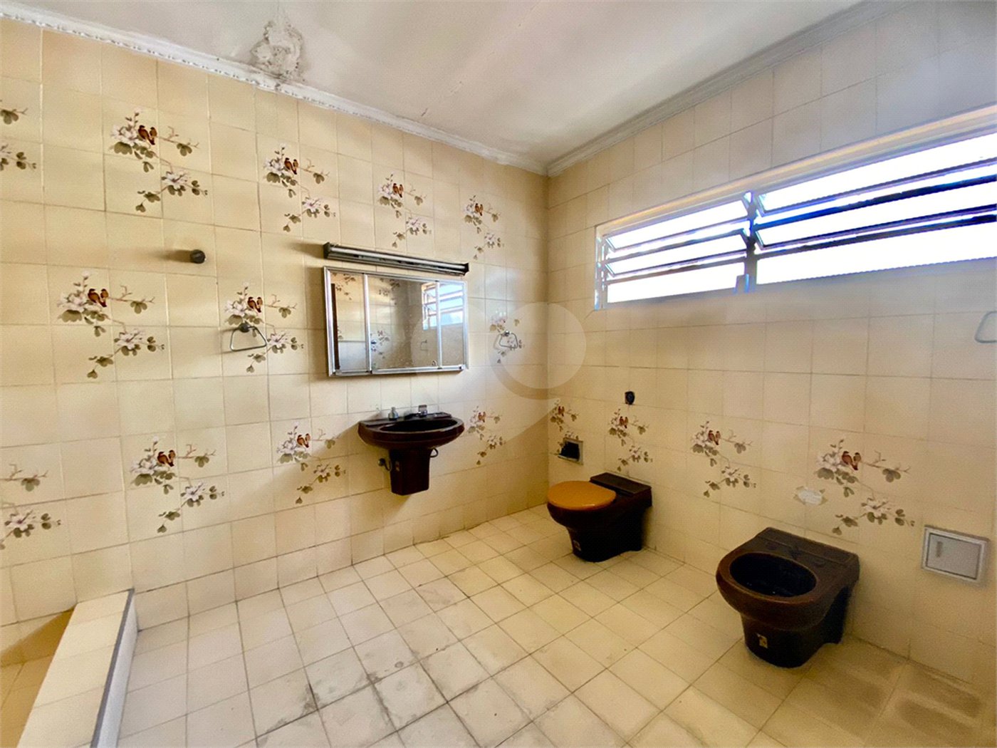 Casa à venda com 6 quartos, sendo 1 suíte, em Vila Mariana, São Paulo, SP