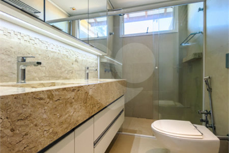 Casa à venda com 4 suítes no condomínio Villa Borghese, Indaiatuba - SP