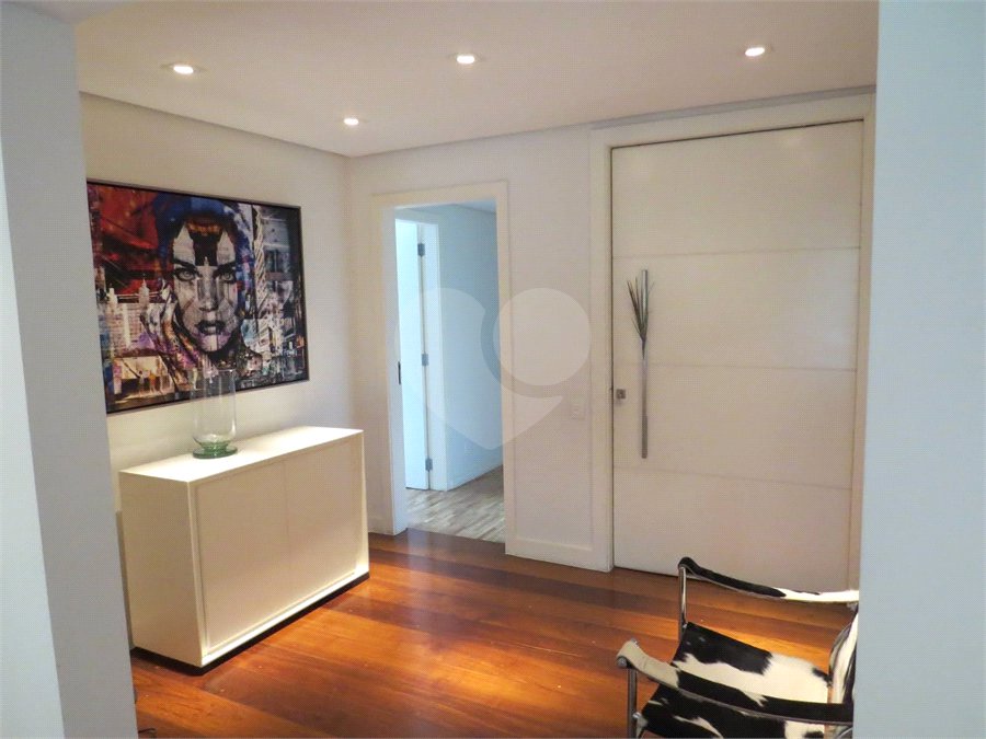 Apartamento à venda ou para alugar com 4 suítes em Santo Amaro, São Paulo, SP